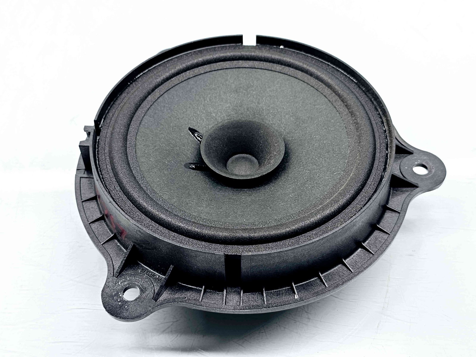 Boxa dreapta spate Dacia Duster 2 [Fabr 2017-2023] 28156BR00A - imagine 1