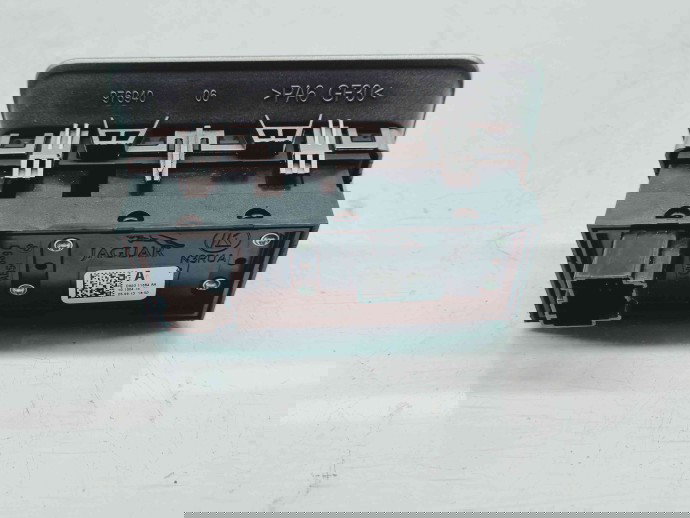   Buton deschidere portbagaj Jaguar XF (X250) [Fabr 2008-2015] Facelift DX23-11654-AA