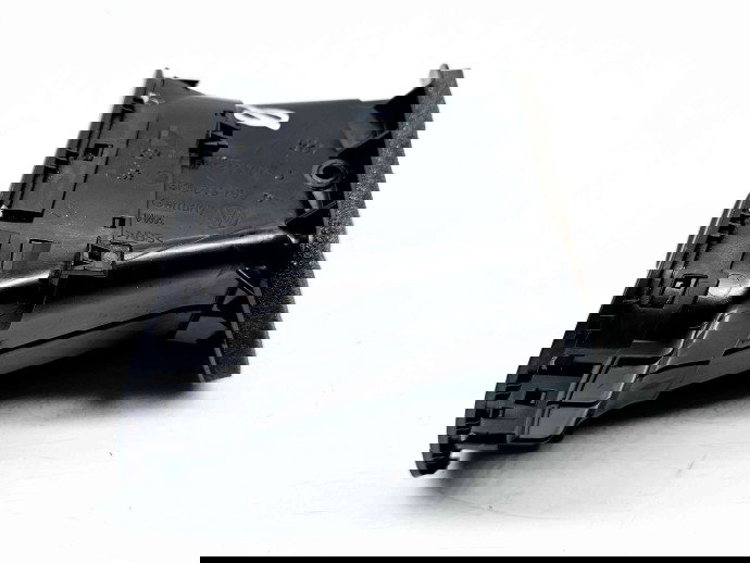   Grila aerisire stanga Volkswagen Golf 6 (5K1) [Fabr 2009-2013] 5K0819703J