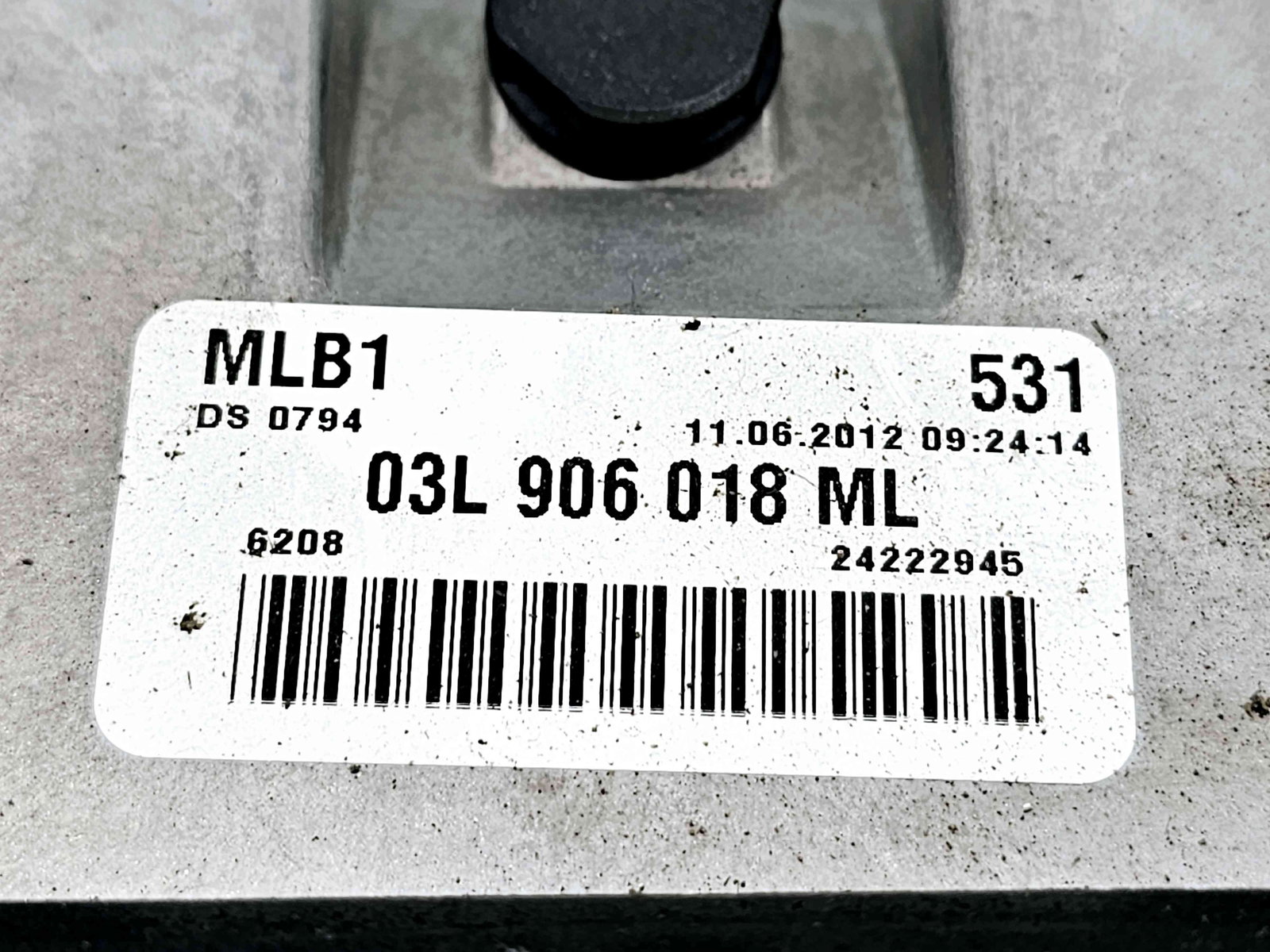 Calculator motor ECU Audi Q5 (8RB) [Fabr 2008-2016] S-line 03L906018ML n 0281017833 2.0 TDI CGLB 125KW / 170CP 2.0 TDI CGLB 125KW / 170CP - imagine 2