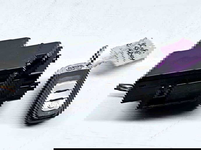   Contact cu cheie Audi Q5 (8RB) [Fabr 2008-2016] S-line 8K0909131D  2.0 TDI CGLB125KW / 170CP  2.0 TDI CGLB125KW / 170CP