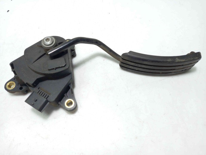 Pedala acceleratie Renault Megane 2 1.6 K4M 8200153270 2003-2008
