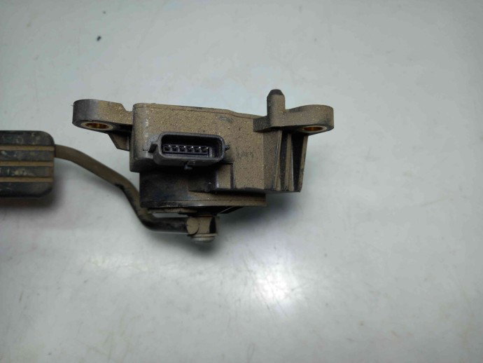 Pedala acceleratie Renault Megane 2 1.6 K4M 8200153270 2003-2008