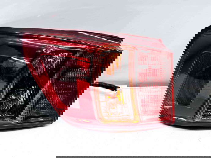   Stop aripa stanga LEXUS IS II (GSE2, ALE2, USE2) [Fabr 2005-2013] OEM