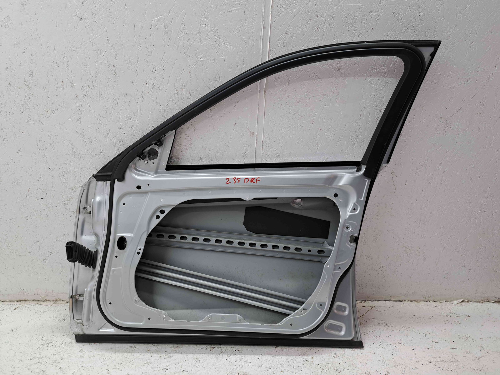 Usa dreapta fata Mercedes Clasa E (W212) AMG [Fabr 2009-2016] 775 Argintiu Iridium - imagine 5