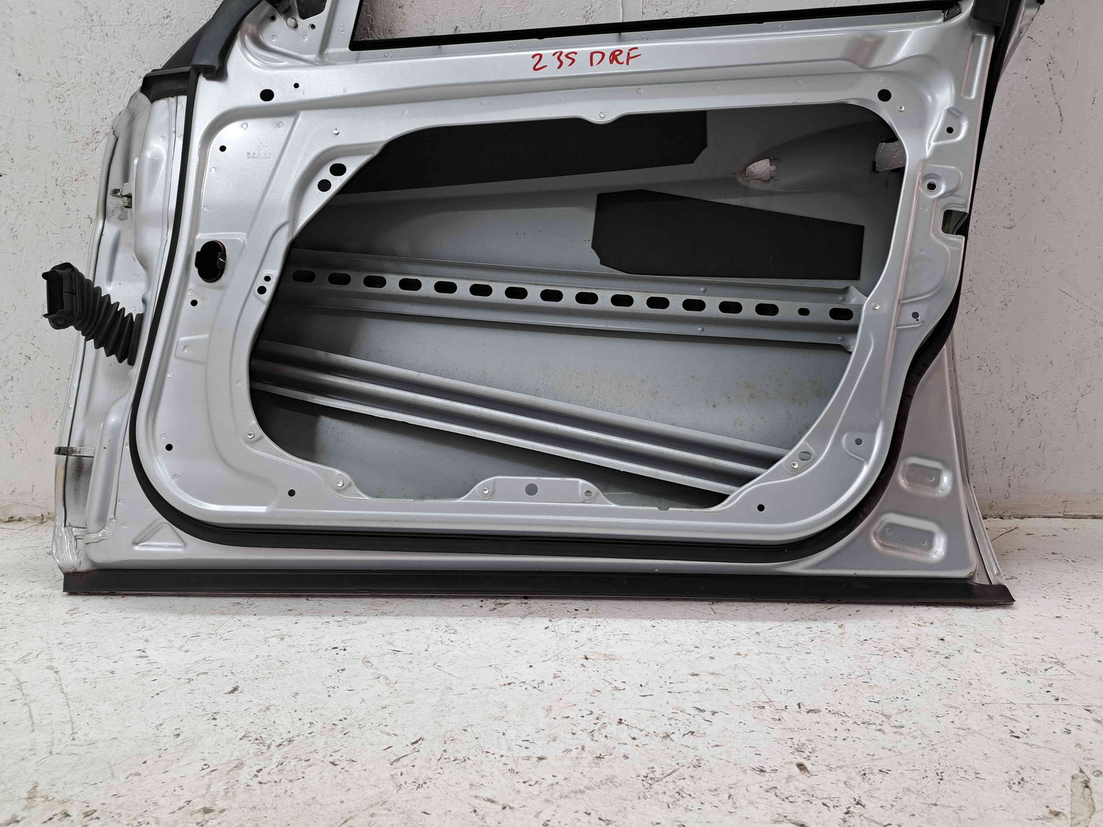 Usa dreapta fata Mercedes Clasa E (W212) AMG [Fabr 2009-2016] 775 Argintiu Iridium - imagine 8