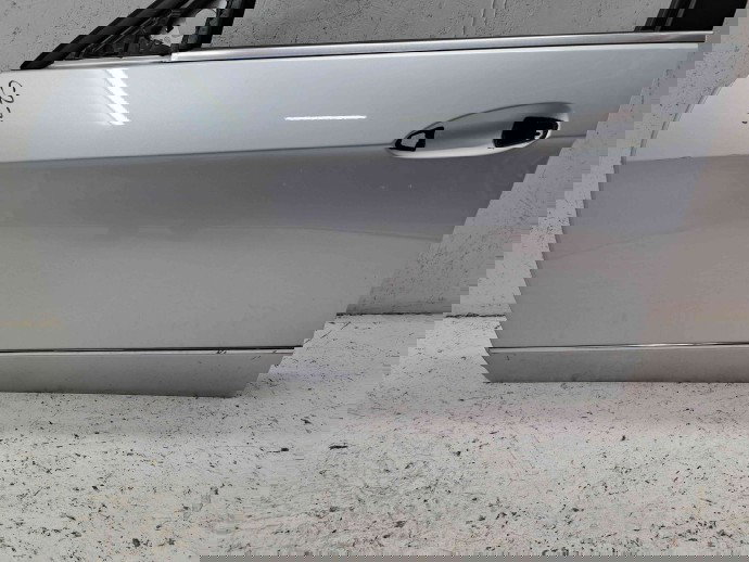 Usa stanga fata Mercedes Clasa E (W212) AMG [Fabr 2009-2016] 775 Argintiu Iridium