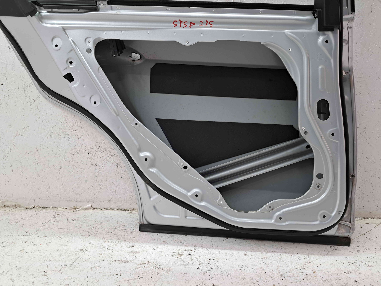 Usa stanga spate Mercedes Clasa E (W212) AMG [Fabr 2009-2016] 775 Argintiu Iridium - imagine 8