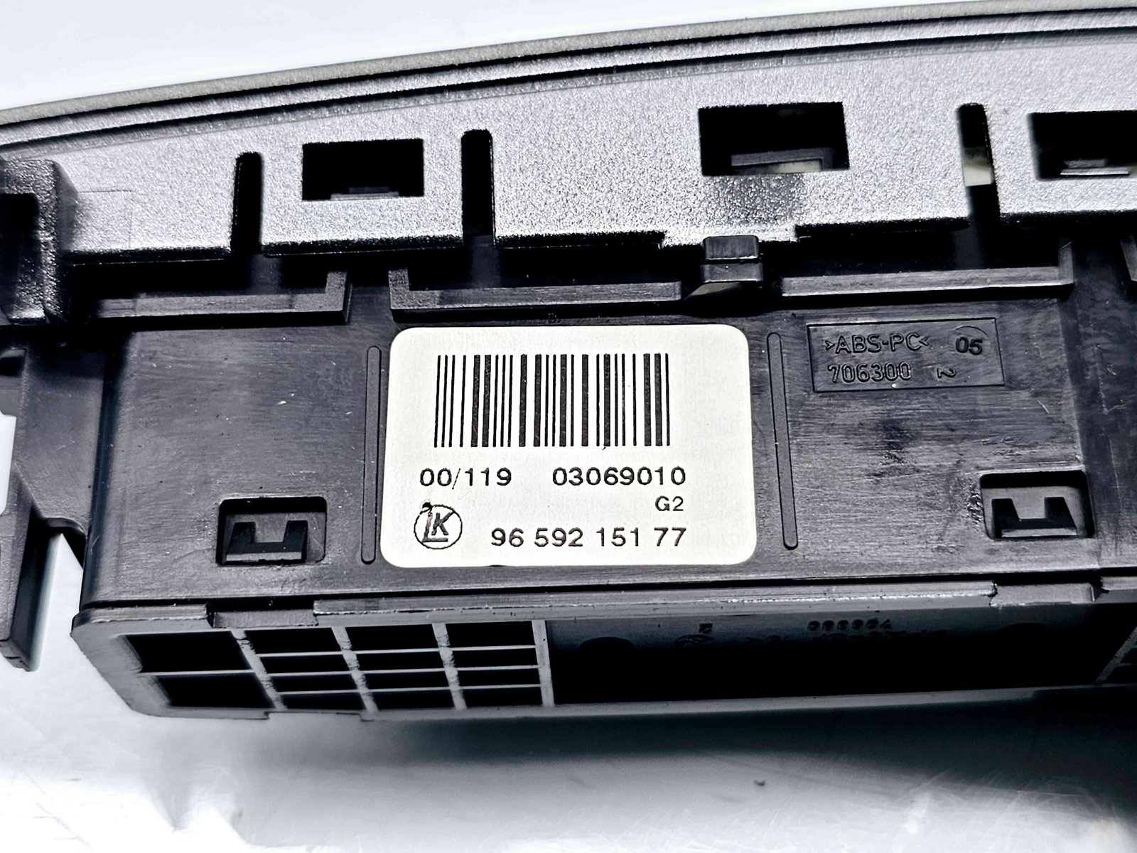 Butoane comenzi consola centrala Peugeot 308 [Fabr 2007-2013] 9659215177 - imagine 3