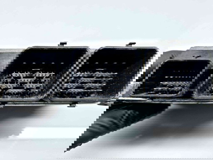 Calculator motor ECU Peugeot 2008 [Fabr 2013-prezent] 9805895780 1.2 Benz EB2 60KW / 82CP 1.2 Benz EB2 60KW / 82CP