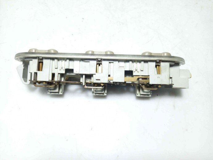 Plafoniera spate Renault Megane 2 1.6 K4M OEM 2003-2008