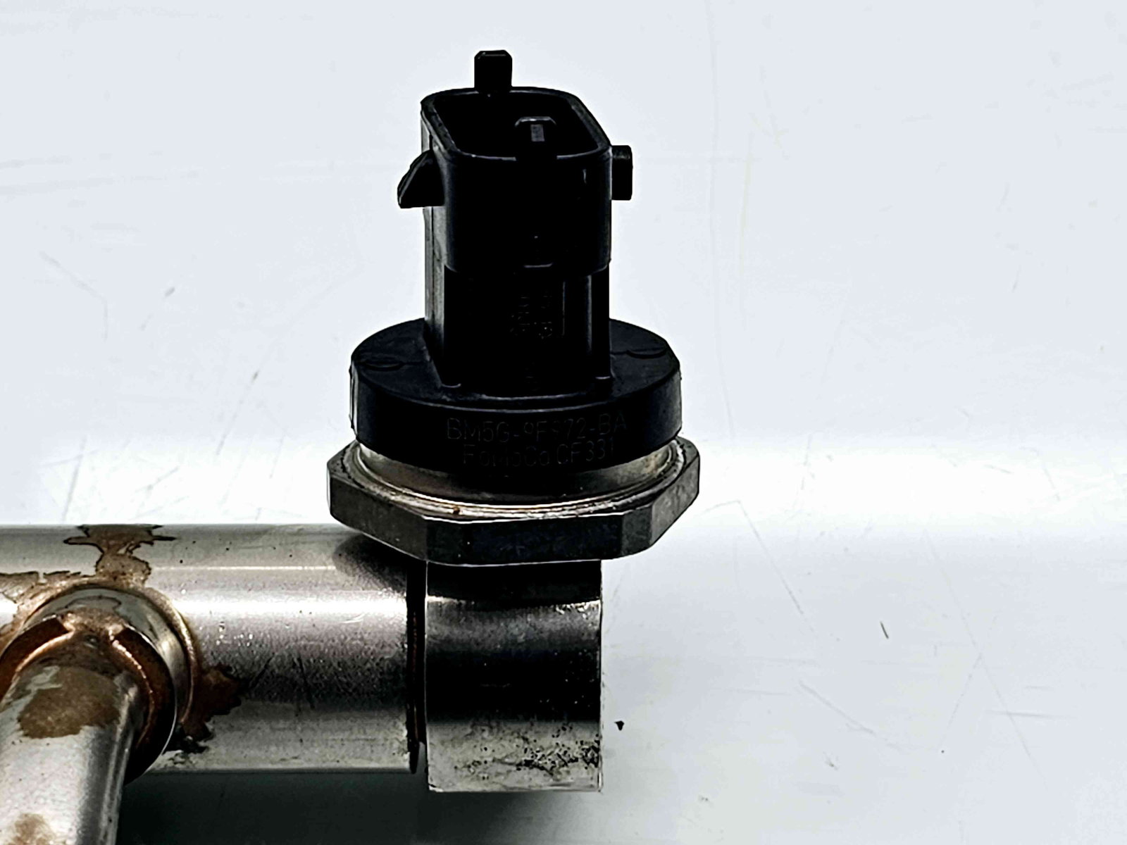 Rampa injectoare Ford C-Max 2 [Fabr 2010-2015] DM5G-9H487-AA 1.0 B MDA ECO 88KW / 120CP 1.0 B MDA ECO 88KW / 120CP - imagine 3