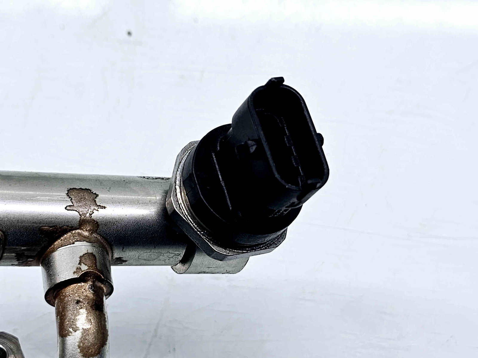 Rampa injectoare Ford C-Max 2 [Fabr 2010-2015] DM5G-9H487-AA 1.0 B MDA ECO 88KW / 120CP 1.0 B MDA ECO 88KW / 120CP - imagine 5