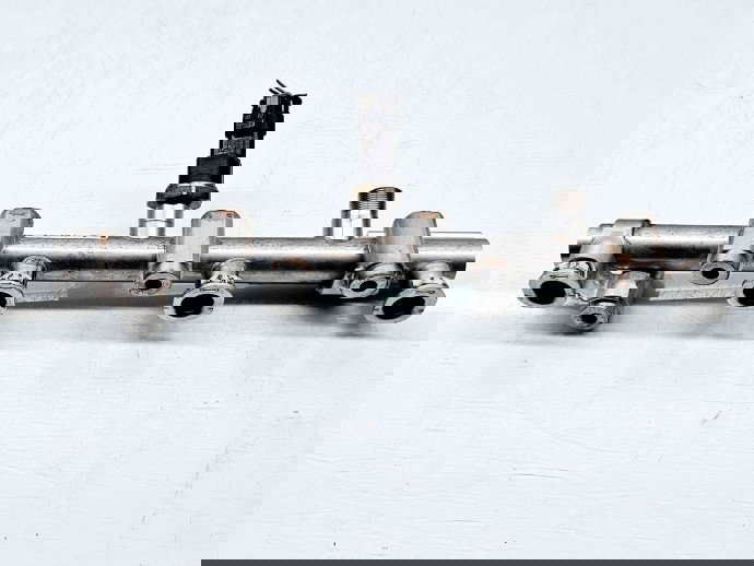 Rampa injectoare Dacia Duster 2 [Fabr 2017-2023] A2820704000 / 175220286R 1.3 Benz H5H470 96KW / 130CP 1.3 Benz H5H470 96KW / 130CP