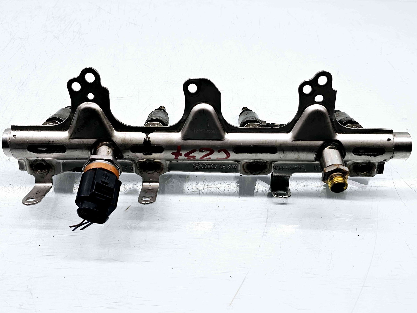 Rampa injectoare Skoda Superb II Combi (3T5) [Fabr 2009-2015] 06J133317M 1.8 TFSI CDAA 118KW / 160CP 1.8 TFSI CDAA 118KW / 160CP - imagine 4