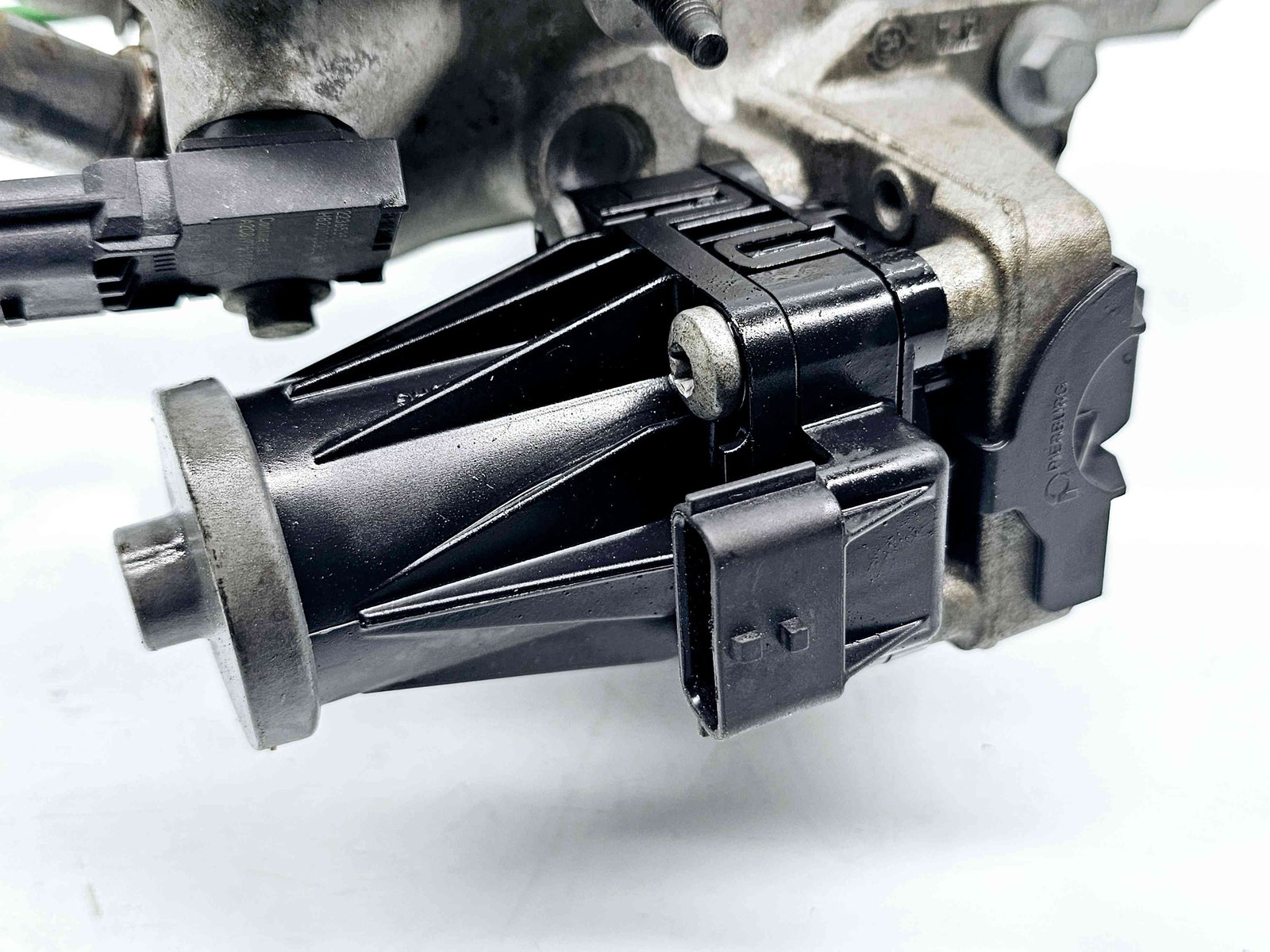 Supapa EGR Nissan Juke [Fabr 2010-2014] Facelift H8201411538 / 7172RB7136 1.5 DCI K9K 81KW / 110CP 1.5 DCI K9K 81KW / 110CP - imagine 5