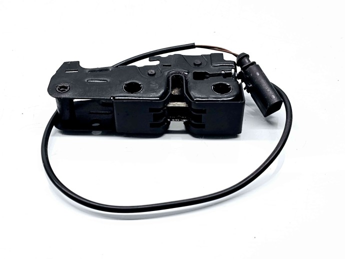 Broasca capota Audi A3 Sportback (8PA) [Fabr 2004-2013] Facelift OEM
