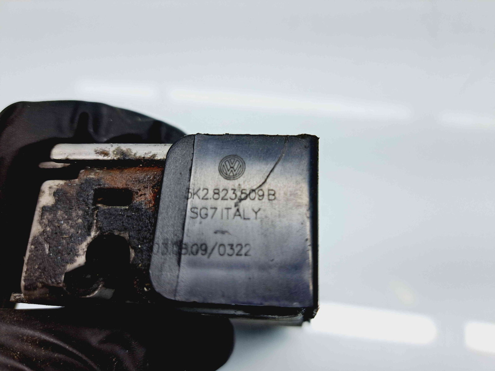 Broasca capota Volkswagen Golf 6 (5K1) [Fabr 2009-2013] 5K2823509B - imagine 3