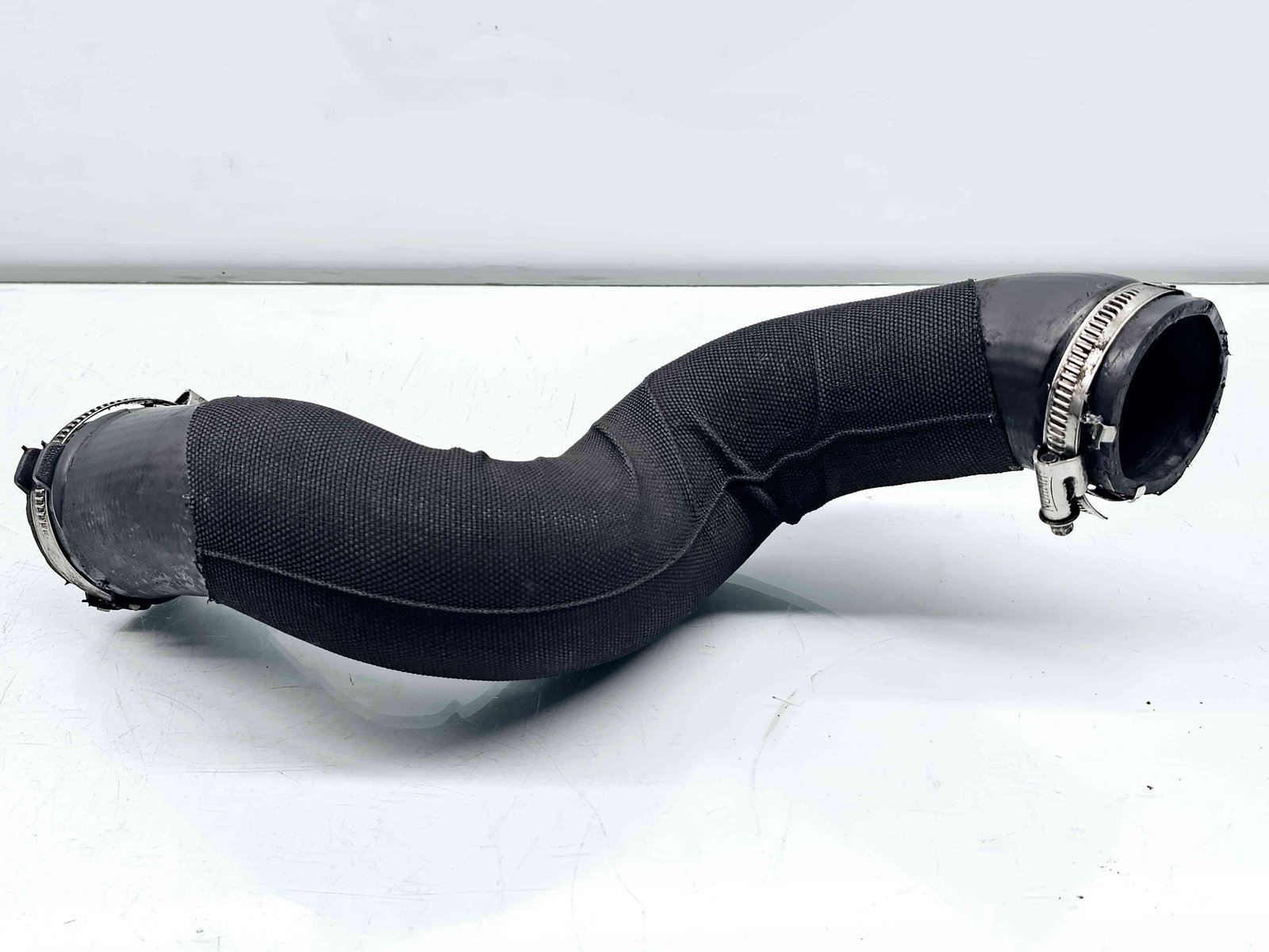 Furtun intercooler Audi Q5 (8RB) [Fabr 2008-2016] S-line 8R0145737N 2.0 TDI CGLB 125KW / 170CP 2.0 TDI CGLB 125KW / 170CP - imagine 1