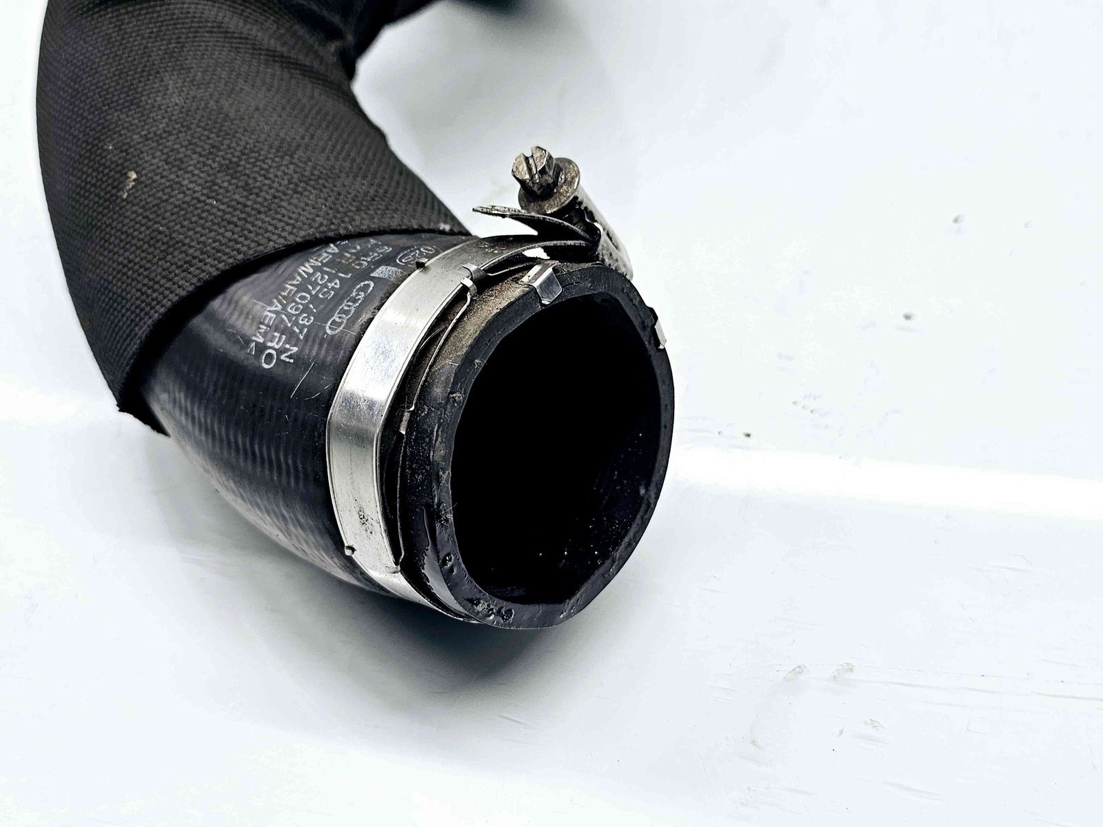 Furtun intercooler Audi Q5 (8RB) [Fabr 2008-2016] S-line 8R0145737N 2.0 TDI CGLB 125KW / 170CP 2.0 TDI CGLB 125KW / 170CP - imagine 3