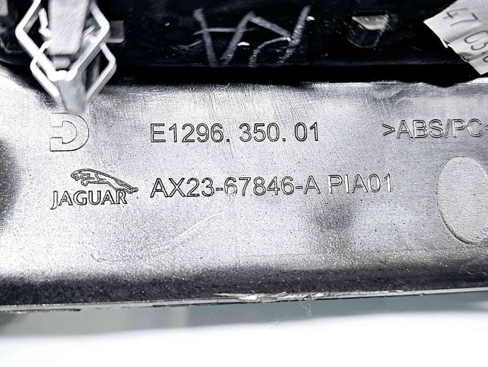   Grila aerisire spate Jaguar XF (X250) [Fabr 2008-2015] Facelift AX23-67846-A