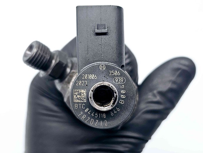 Injector Audi Q5 (8RB) [Fabr 2008-2016] S-line 03L120277J 2.0 TDI CGLB 125KW / 170CP 2.0 TDI CGLB 125KW / 170CP
