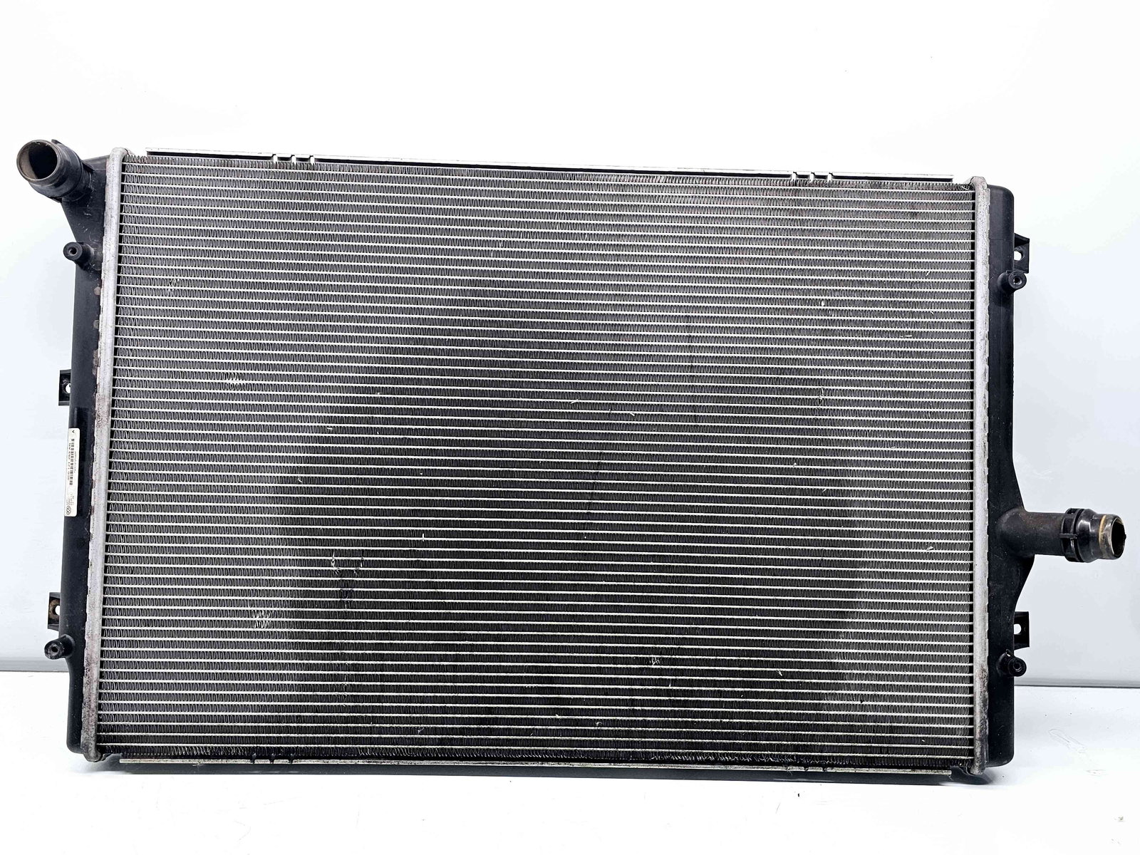 Radiator apa Volkswagen Passat B7 (365) Variant [Fabr 2010-2014] 3C0121253AR 2.0 TDI CFFB 103KW / 140CP 2.0 TDI CFFB 103KW / 140CP