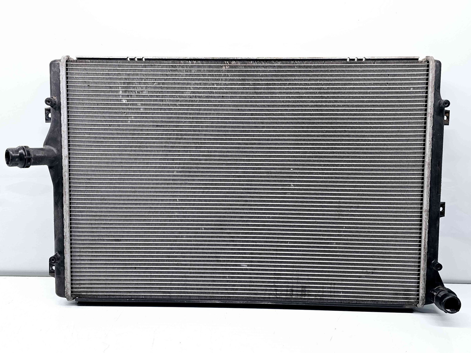 Radiator apa Audi A3 Sportback (8PA) [Fabr 2004-2013] Facelift OEM 1.6 TDI CAYC 77KW / 105CP 1.6 TDI CAYC 77KW / 105CP - imagine 1