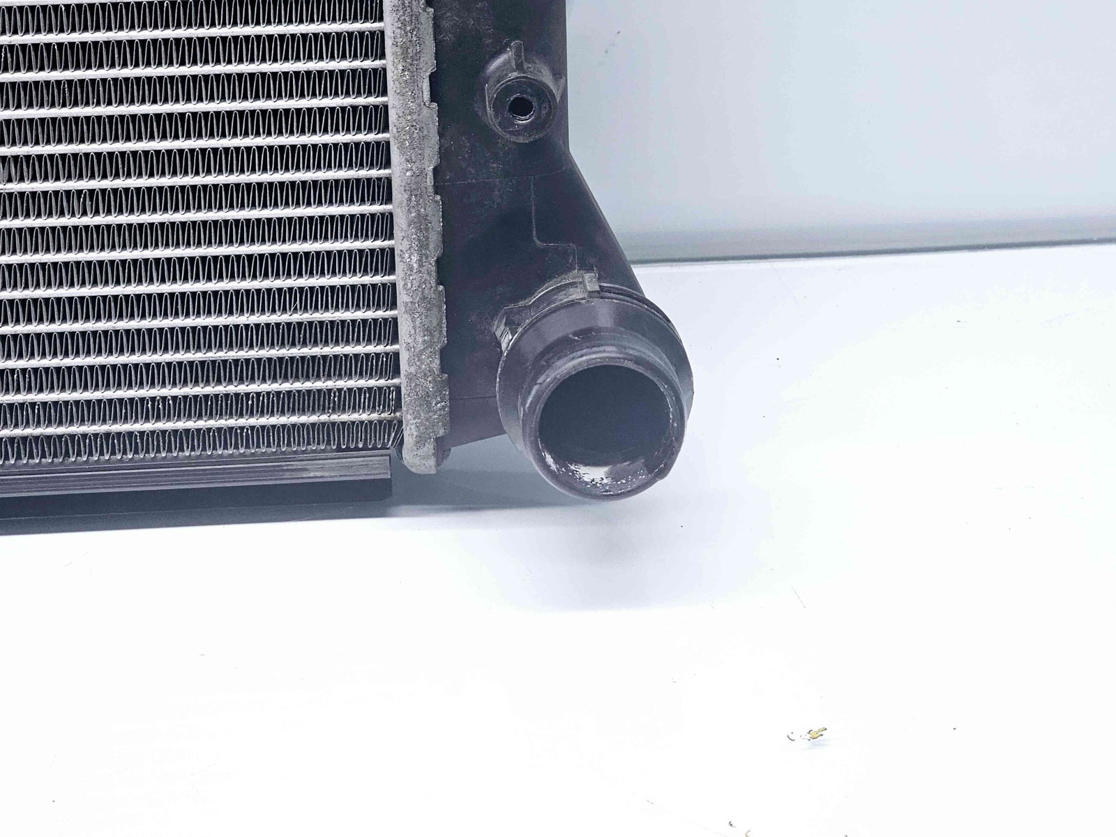 Radiator apa Audi A3 Sportback (8PA) [Fabr 2004-2013] Facelift OEM 1.6 TDI CAYC 77KW / 105CP 1.6 TDI CAYC 77KW / 105CP - imagine 2