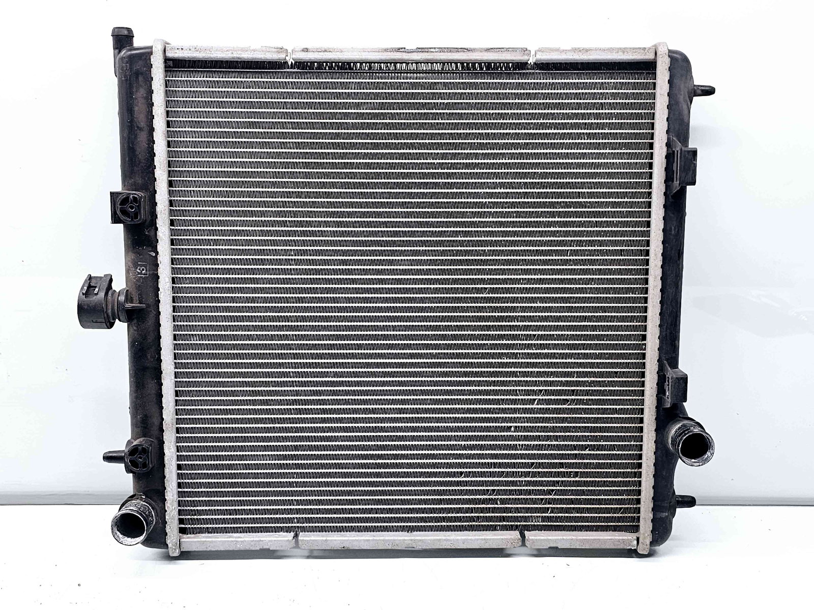 Radiator apa Peugeot 2008 [Fabr 2013-prezent] 9684522780 1.2 Benz EB2 60KW / 82CP 1.2 Benz EB2 60KW / 82CP - imagine 1