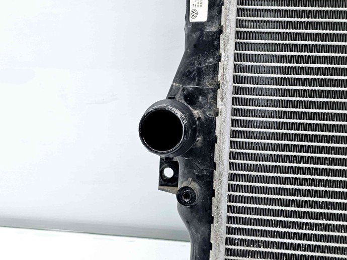 Radiator apa Skoda Superb II Combi (3T5) [Fabr 2009-2015] 5K0121251F 1.8 TFSI CDAA 118KW / 160CP 1.8 TFSI CDAA 118KW / 160CP