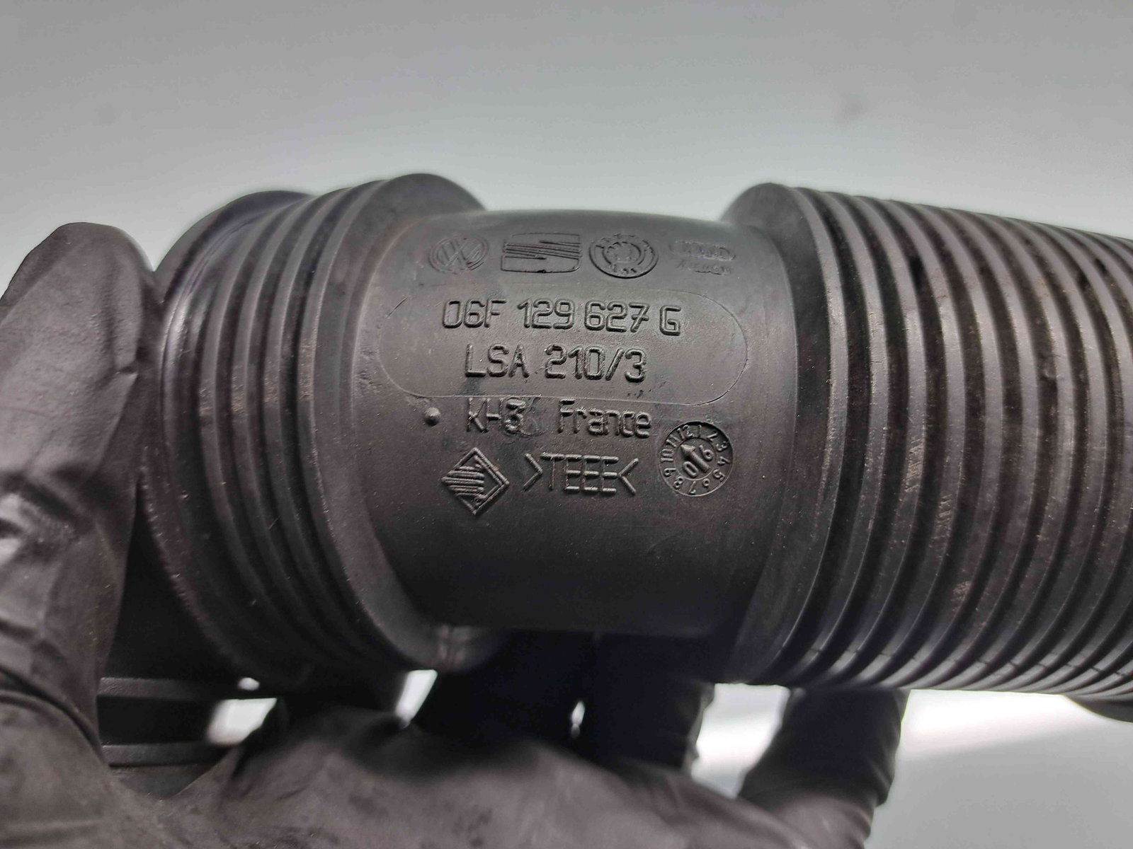 Tub admisie aer Seat Leon (1P1) [Fabr 2005-2011] 06F129627G 2.0 FSI BWA 147KW / 200CP 2.0 FSI BWA 147KW / 200CP - imagine 3