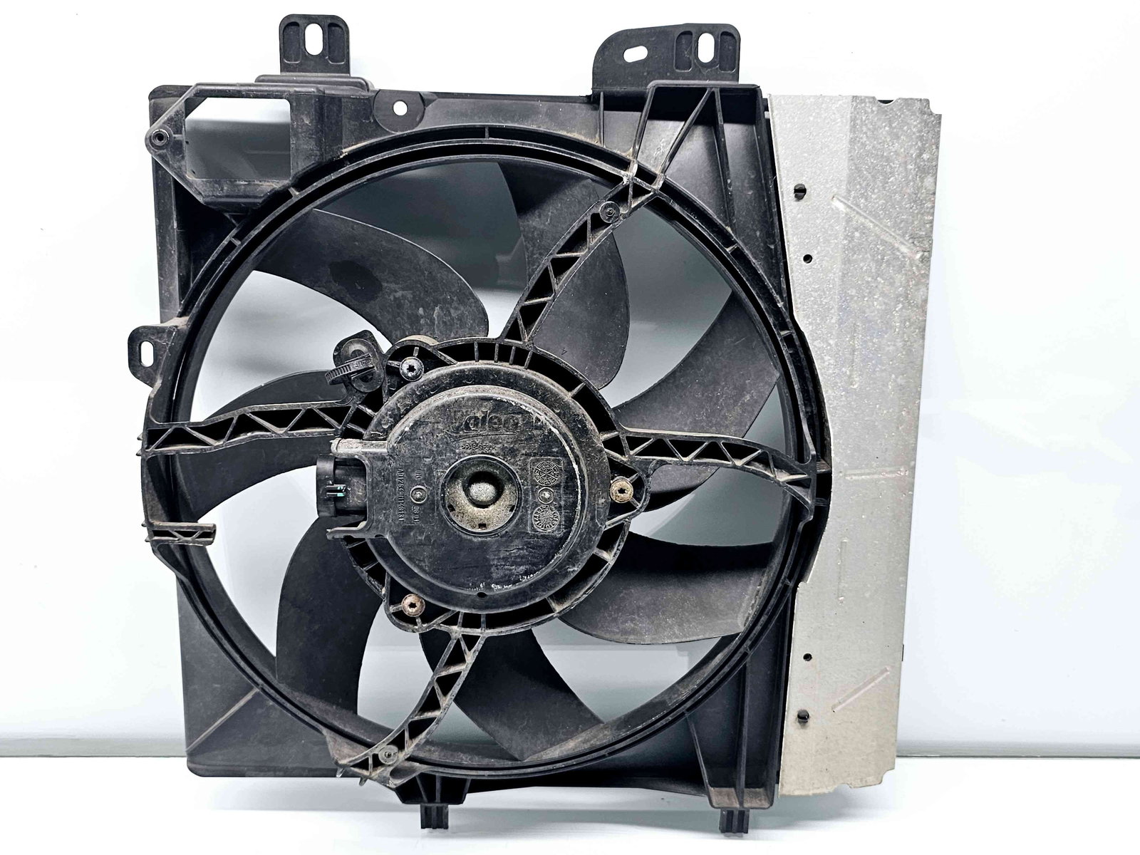 Electroventilator Peugeot 2008 [Fabr 2013-prezent] 967580980 1.2 Benz EB2 60KW / 82CP 1.2 Benz EB2 60KW / 82CP - imagine 1