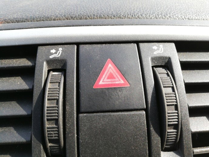 Buton avarii Skoda Roomster 1.4 diesel BNV OEM 2006-2015