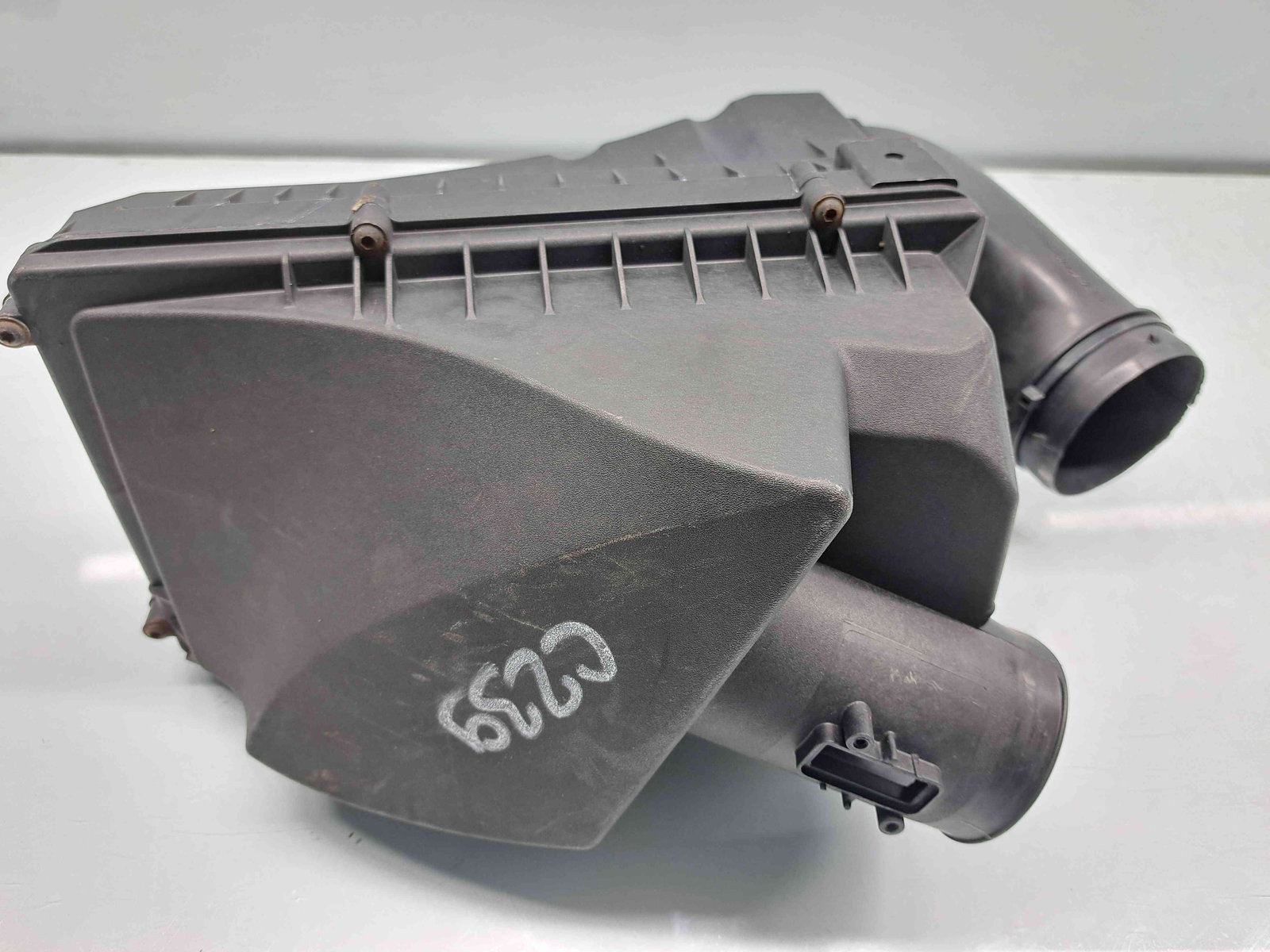 Carcasa filtru aer Jaguar XF (X250) [Fabr 2008-2015] Facelift CX23-9600 2.2 CRDI DW12C 147KW / 200CP 2.2 CRDI DW12C 147KW / 200CP - imagine 1