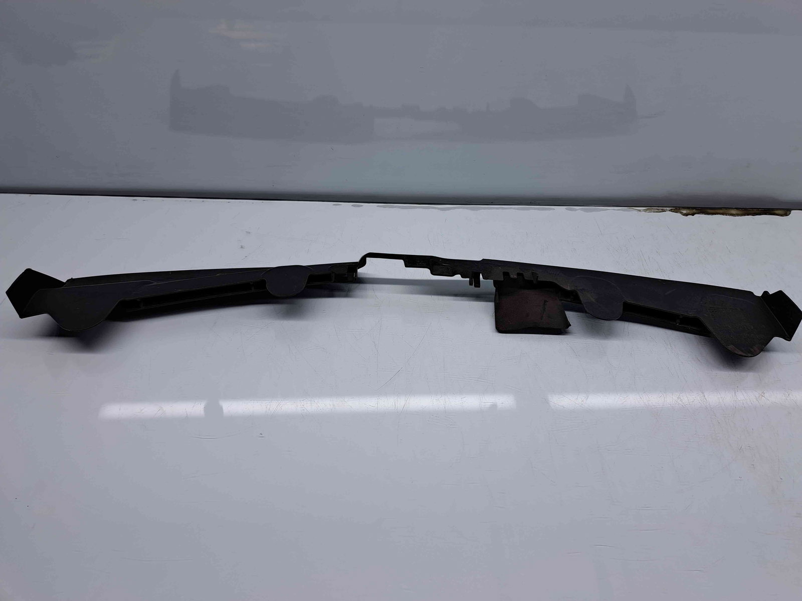 Deflector aer Volkswagen Passat B7 (362) [Fabr 2010-2014] 3AA121330