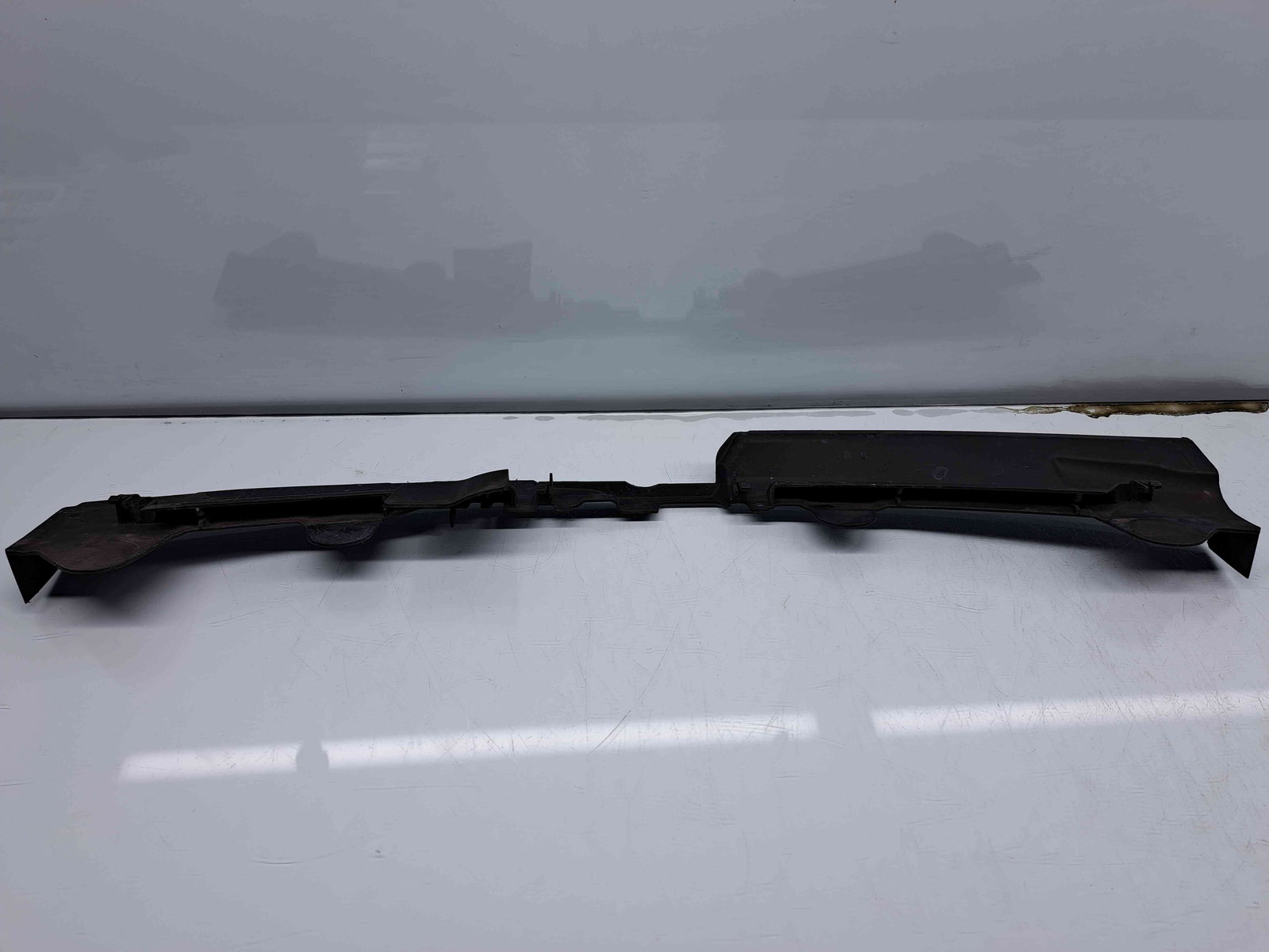 Deflector aer Volkswagen Passat B7 (362) [Fabr 2010-2014] 3AA121330 - imagine 2