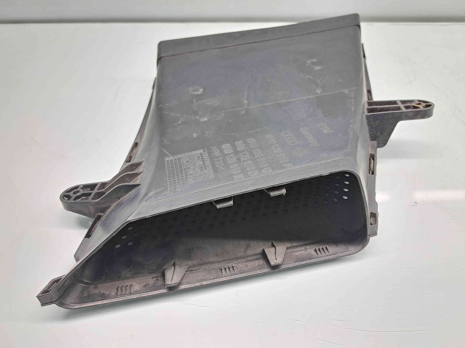 Deflector aer Audi Q5 (8RB) [Fabr 2008-2016] S-line 8R0129618F - imagine 2