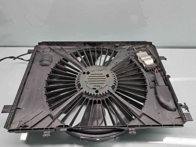 Electroventilator Mercedes Clasa E (W212) AMG [Fabr 2009-2016] A2045000755 2.2 CDI 651924 125KW / 170CP 2.2 CDI 651924 125KW / 170CP