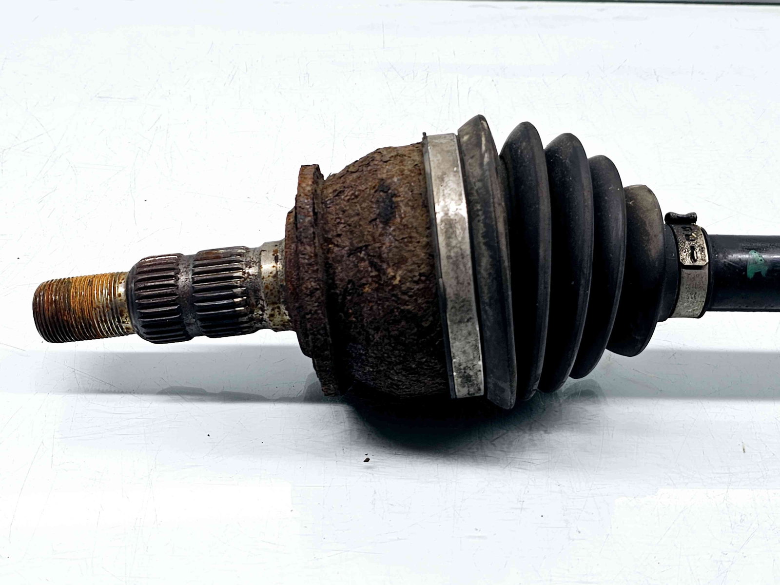 Planetara dreapta fata Opel Astra J [Fabr 2009-2015] 13335136 1.6 Benz A16LET 132KW / 180CP 1.6 Benz A16LET 132KW / 180CP - imagine 3