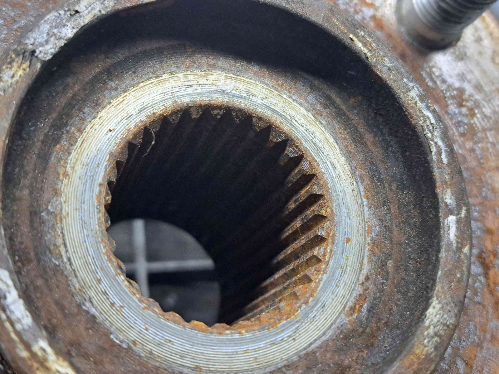 Fuzeta fata dreapta Kia Sportage III [Fabr 2010-2016] OEM 1.7 CRDI D4FD 1.7 CRDI D4FD 80KW / 109CP - imagine 2