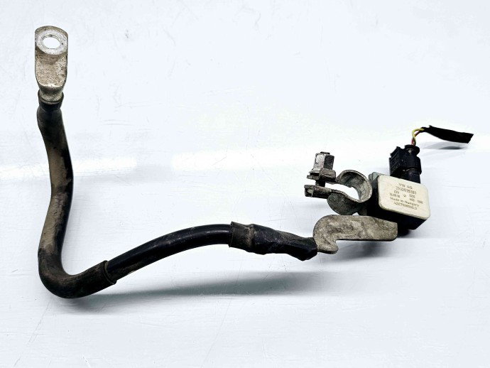   Borna baterie (-) Volkswagen Caddy IV Van (SAA, SAH) [Fabr 2015-2024] 2K0915181  