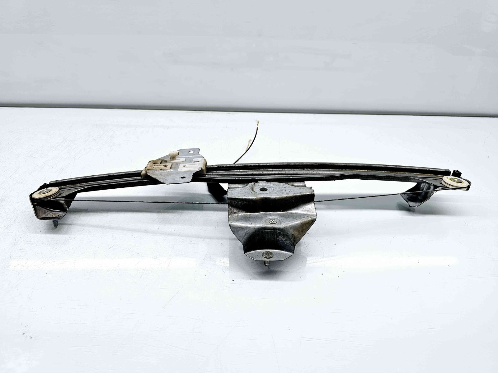 Macara electrica geam dreapta fata Dacia Lodgy [Fabr 2012-prezent] 807209071R - imagine 4