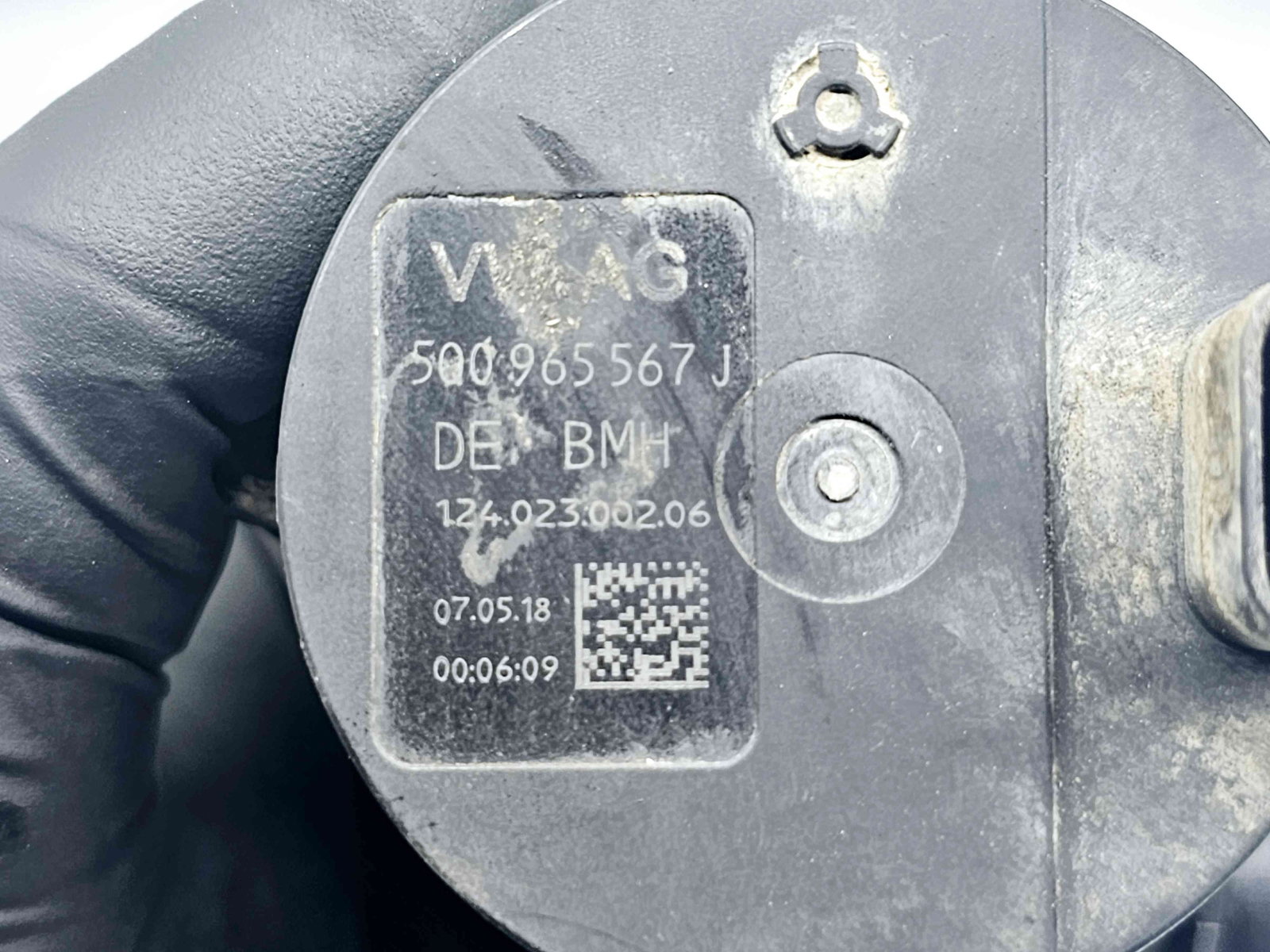 Pompa recirculare apa Volkswagen Caddy IV Van (SAA, SAH) [Fabr 2015-2024] 5Q0965567J 2.0 TDI DFSF 55KW / 75CP 2.0 TDI DFSF 55KW / 75CP - imagine 4