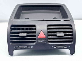   Grila aerisire centrala Volkswagen Golf 5 Variant (1K5) [Fabr 2007-2009] 1K0819743A