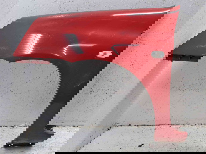 Aripa stanga fata Renault Symbol / Thalia [Fabr 1998-2007] ROSU