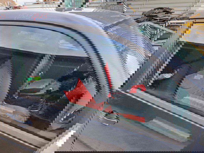 Geam usa dreapta fata Ford Fiesta 5 [Fabr 2001-2010] OEM