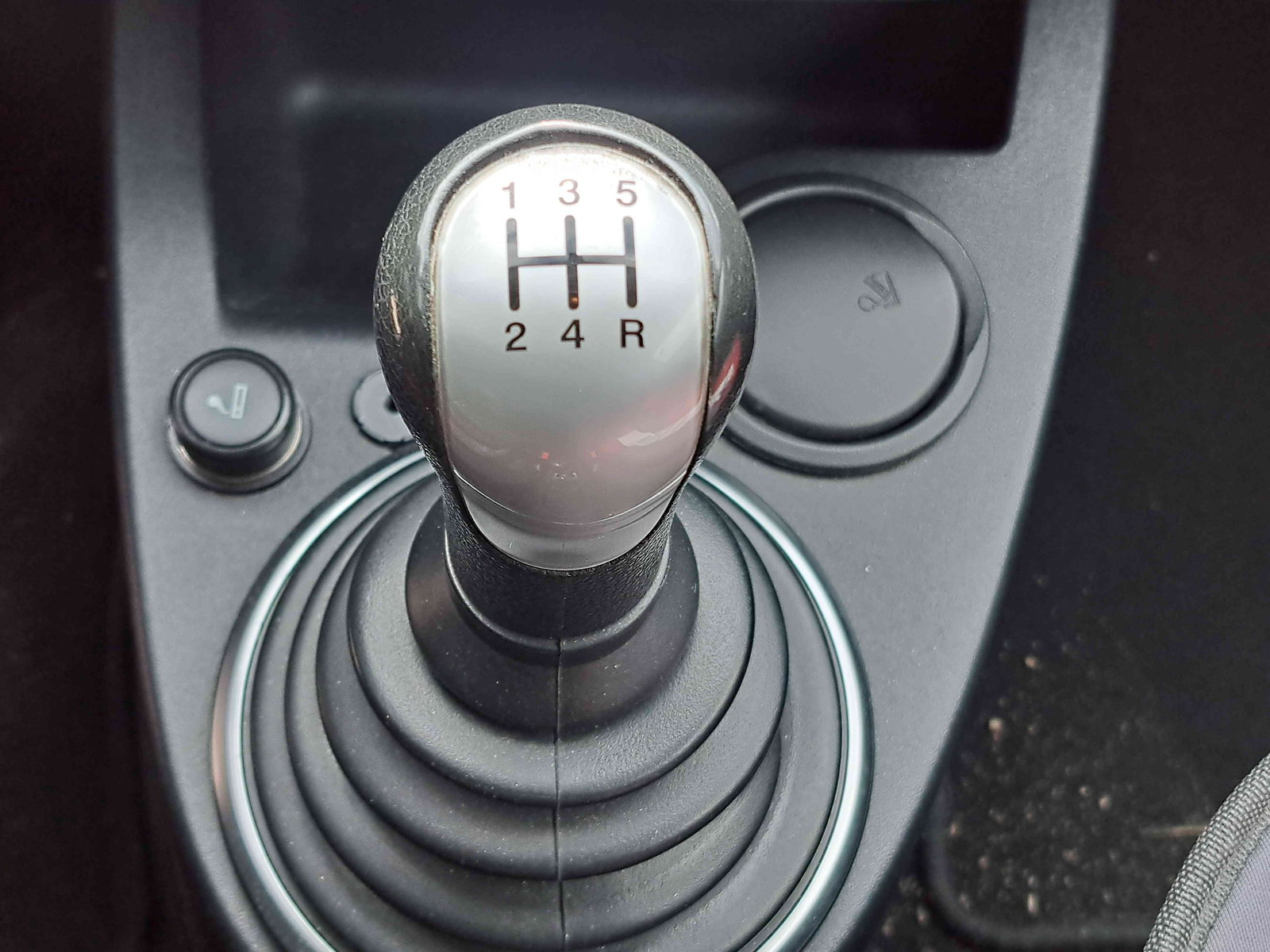 Cutie viteze manuala 5 trepte Ford Fiesta 5 [Fabr 2001-2010] 2N1R-7002-EE 1.4 TDCI F6JB 50KW / 68CP 1.4 TDCI F6JB 50KW / 68CP