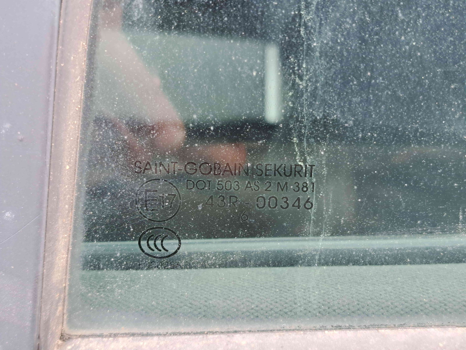 Geam fix usa stanga spate Renault Laguna 2 [Fabr 2001-2007] OEM - imagine 2