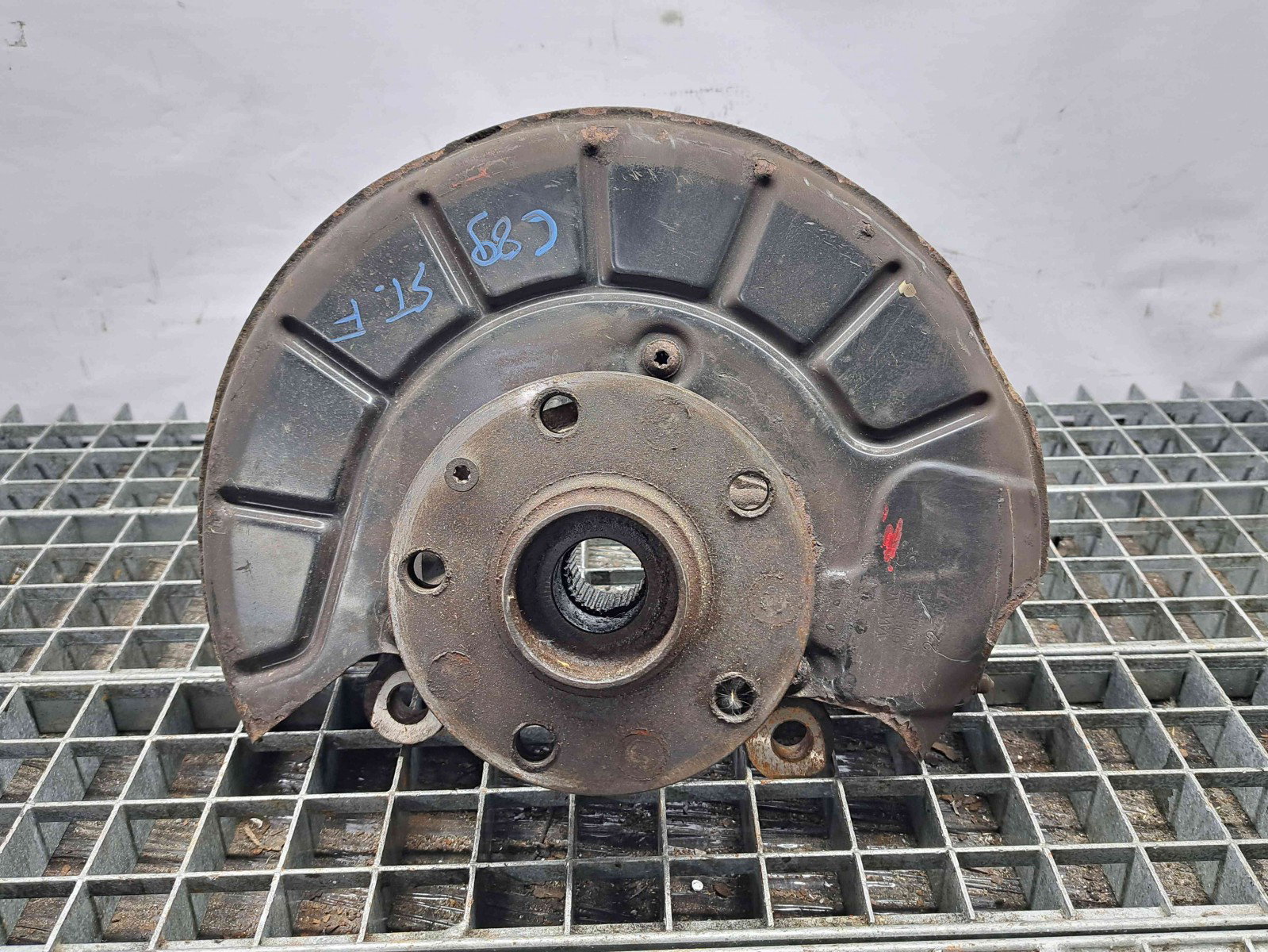 Fuzeta fata stanga Volkswagen Touran (1T1, 1T2) [Fabr 2003-2010] OEM 1.9 TDI BXE 1.9 TDI BXE 77KW / 105CP